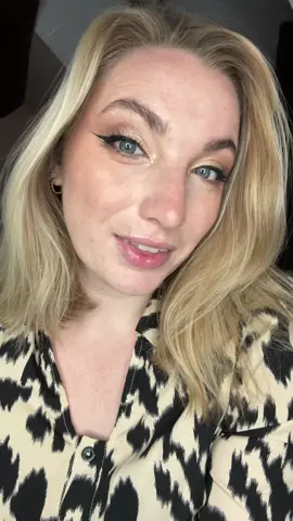 C’était hier mais j’ai oublié de le poster 🫣🫣 #makeupdujour #lookdujour #brownmakeup #automne #makeupartistsoftiktok 