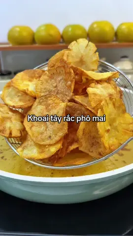 Khoai tây rắc phô mai #khoaitay #anngonnaugon #anvat #snack #xuhuong 