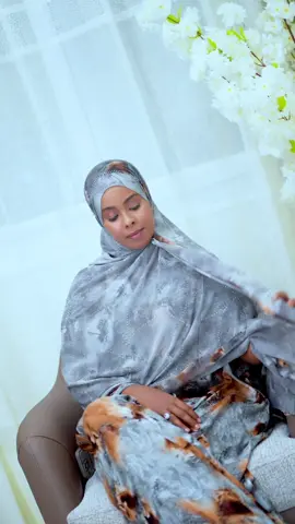 Sad qafiif new model waxa kuu keentay shirkada Sansah Trading Co, @Aisha iikow 