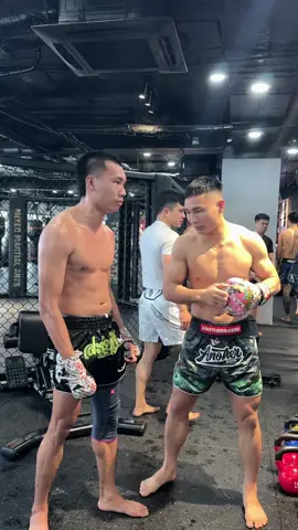 Phương tê trả kèo ae nhé 🤣#nghiemvany #phuongtekickboxing @Tiến sỹ🇰🇷🇻🇳💸 @phương te
