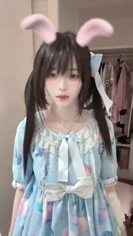 可愛い？それとも壊れてる？#nevstudio#nevstudiostreetwear#サブカル#地雷系#ゴシック#blackaesthetic#jiraikei#ゴスロリ#今日のコーデ#自撮り界隈#combatboots#おすすめ#gothjewelry#fyp#gothfashion#blackstockings#OOTD#choker#leatherbelt#earcuff#darkjewelry#gothaccessories 