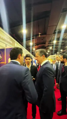 ئەلند کاوە شەڕەفانی ئاکنجیێ ناحیا قەسرۆکێ ، ل پێشانگەها نیفدەوڵەتی ل هەولێر دەمێ پێشاندانا پڕۆژەیێ خۆ ژبۆ سەرۆکێ حکومەتێ مسرور بارزانی💛 #masrourbarzani #hitex #duhok #kurdistan #hawler 