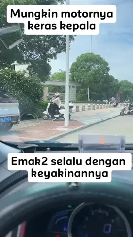 mungkin montornya lagi ngambek ya ... #videoviral  #semuabisaditiktok  #lucu_ngakak 