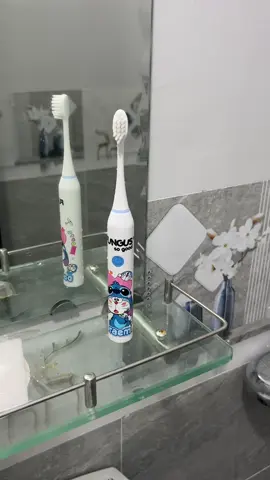 Bàn chải điện cho bé Fungus  #xuhuong #banchaidien 