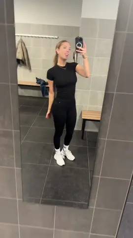 All black #gymwear #gymootd #fyp #trending
