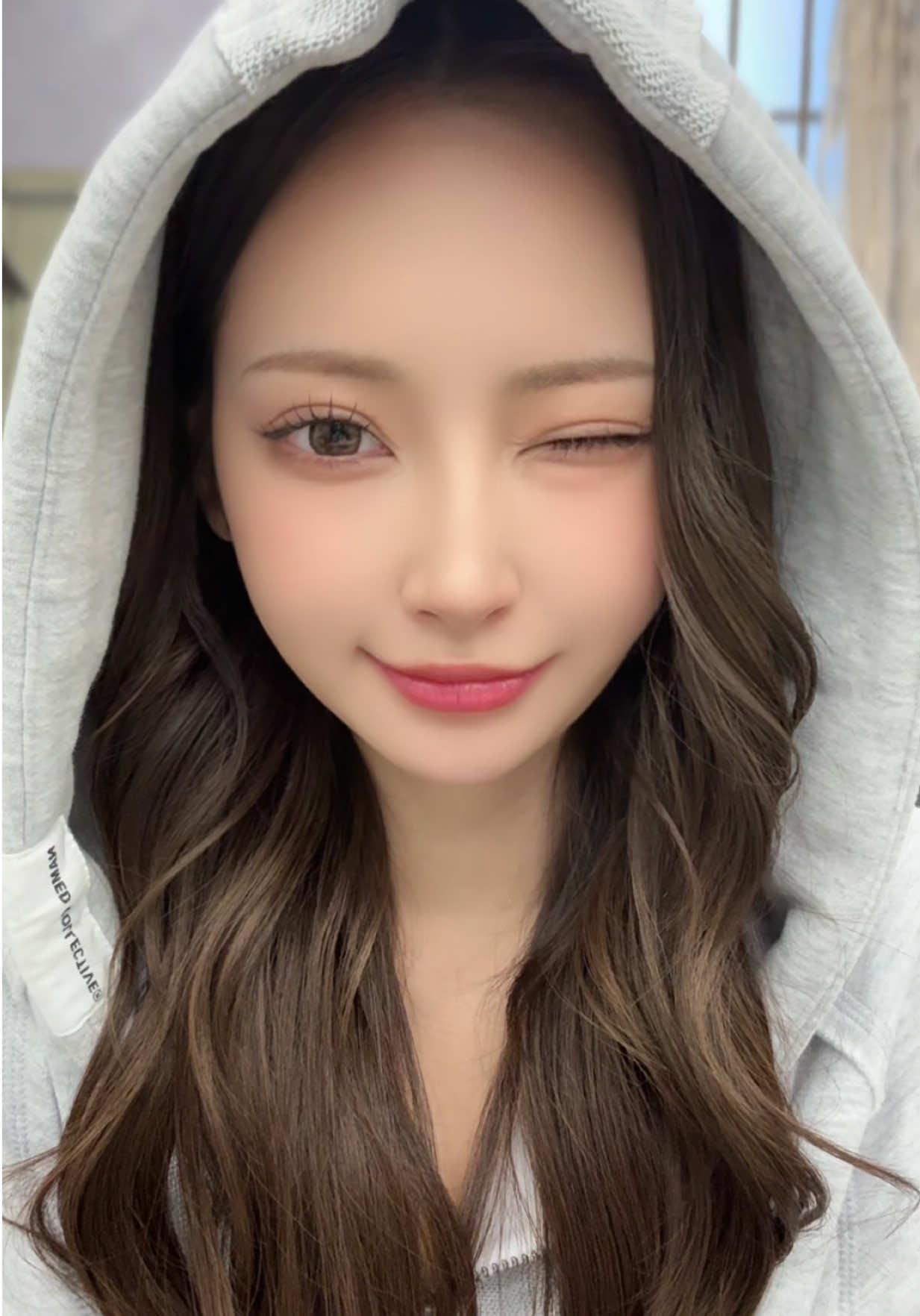 ウィンク片方しかできないし片方すら危ういwwwwwwwww