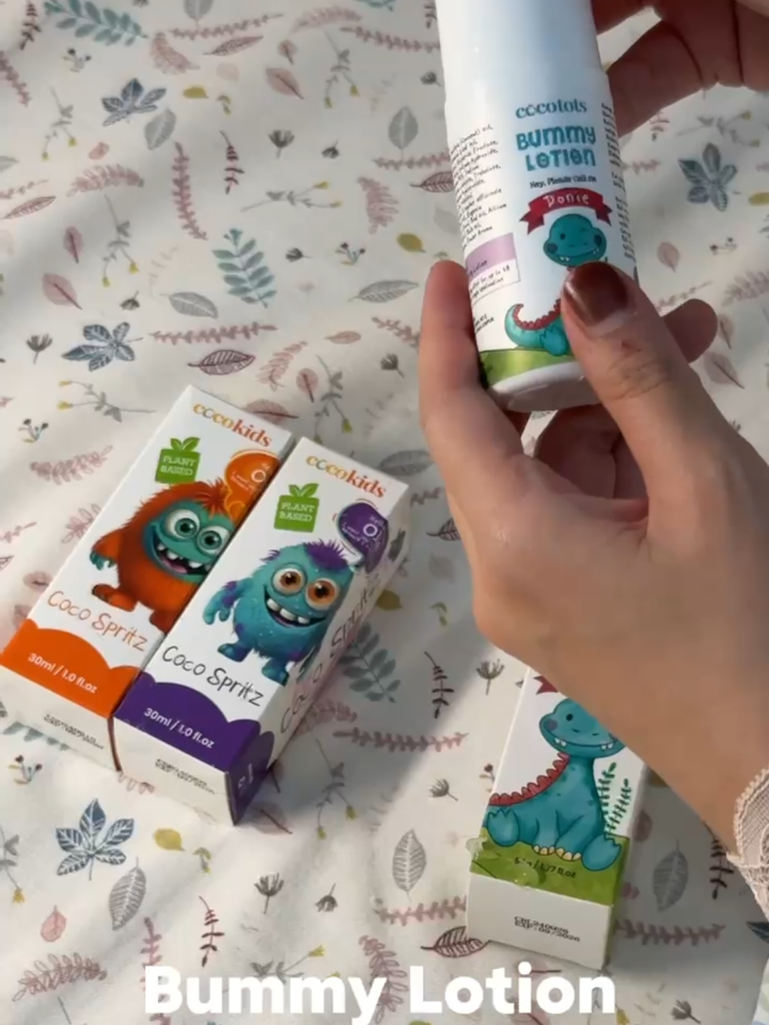 Roll je kat dada, belakang badan anak, betis & tapak kaki untuk legakan batuk, selesema & cairkan kahak. #bummylotion #batukberkahak #losyenbatukbayi #cocotots #cocototsmalaysia 