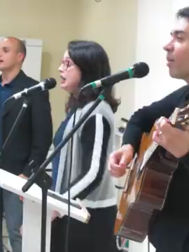 CCV Kids - Pai Abraão - Culto especial em comemoração ao dia das crianças - CCV Kids 2018 Vídeo gravado o culto especial em comemoração ao dia das crianças na Comunidade Cristã Vida Tremembé em 07/08/2018 no momento da entoação do hino 