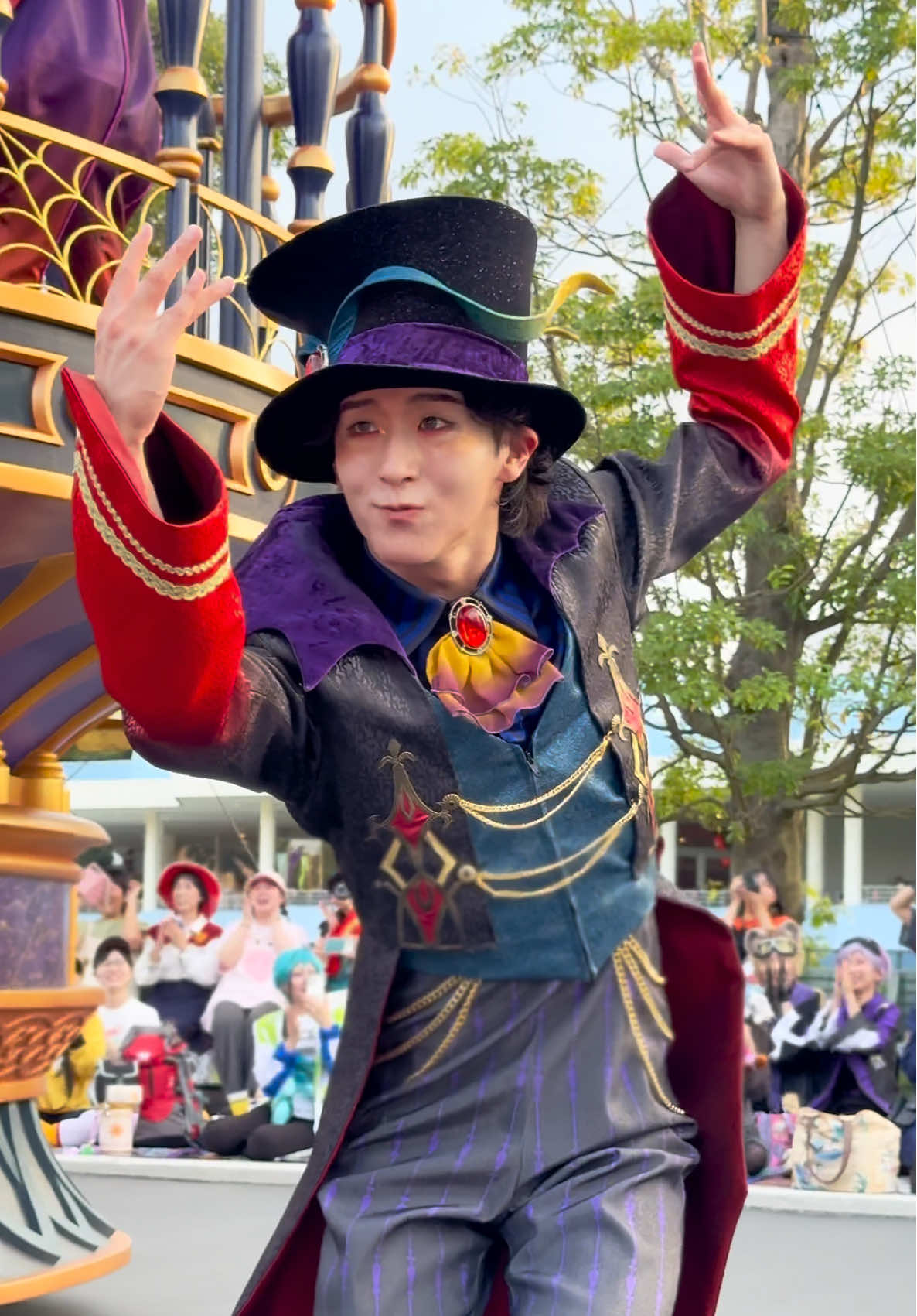 フレンジー🎃 お兄さんかっこいいよな〜😎👍 #Disneyちっち #Dハロ #ディズニーハロウィン #フレンジー #42期 @東京ディズニーリゾート 
