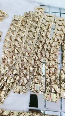 lắc 5 lượng shop mới về lại ạ