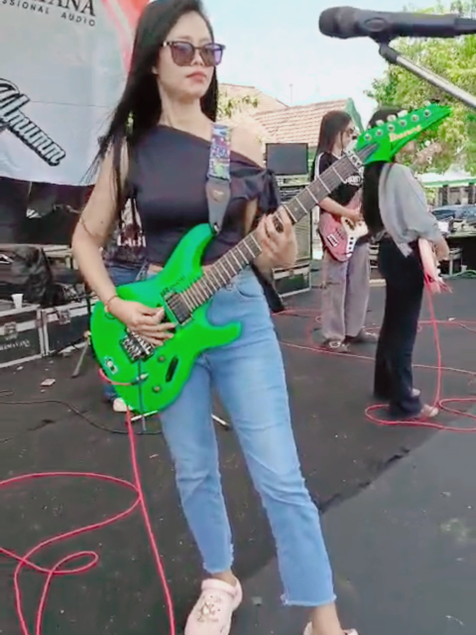 G H I B A H #newkendedesoraumum #coverdangdut #melodiananewkendedes #musisicewek #gitarisindonesia 