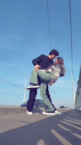 очень неудобно танцевать, зато вид красивый😁