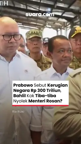 Sebuah momen tak terduga yang melibatkan dua menteri kabinet menjadi sorotan utama di tengah pidato serius Presiden terpilih Prabowo Subianto. Menteri Energi dan Sumber Daya Mineral (ESDM), Bahlil Lahadalia, tertangkap kamera mencolek paha Menteri Investasi dan Hilirisasi, Rosan Roeslani, tepat ketika Prabowo mengungkap kerugian negara akibat tambang ilegal yang mencapai angka fantastis Rp300 triliun. Momen yang viral ini langsung membuat publik gagal fokus. Dalam video tersebut, Prabowo dengan tegas memaparkan skala kerugian yang ditimbulkan oleh enam perusahaan tambang ilegal di Pangkal Pinang. “Kita bisa bayangkan kerugian negara, dari enam perusahaan ini saja, kerugian negara total 300 triliun,” ujar Presiden ke-8 RI, Senin (6/10/2025), dikutip dari video Biro Pers, Media, dan Informasi Sekretariat Presiden. Namun, perhatian warganet justru tertuju pada gestur Bahlil. Saat Prabowo menyebut angka Rp300 triliun, Menteri ESDM itu terlihat menoleh sejenak ke arah Rosan Roeslani yang berdiri di sebelahnya. Dengan wajah tenang, Bahlil kemudian terlihat mencolek paha Rosan sebelum kembali memalingkan wajahnya ke depan. Ada apaan nih pak menteri? MinSu kan jadi kepo... #bahlil #bahlillahadalia #prabowo #fyp