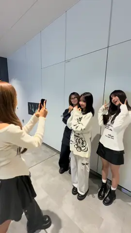 LUVの裏側📸@LUV  #09 #JK #カメラワーク #裏側 #今日好き @LUV @榊原樹里 (じゅり) @永瀬さら @武田 晴安（はるあ） 