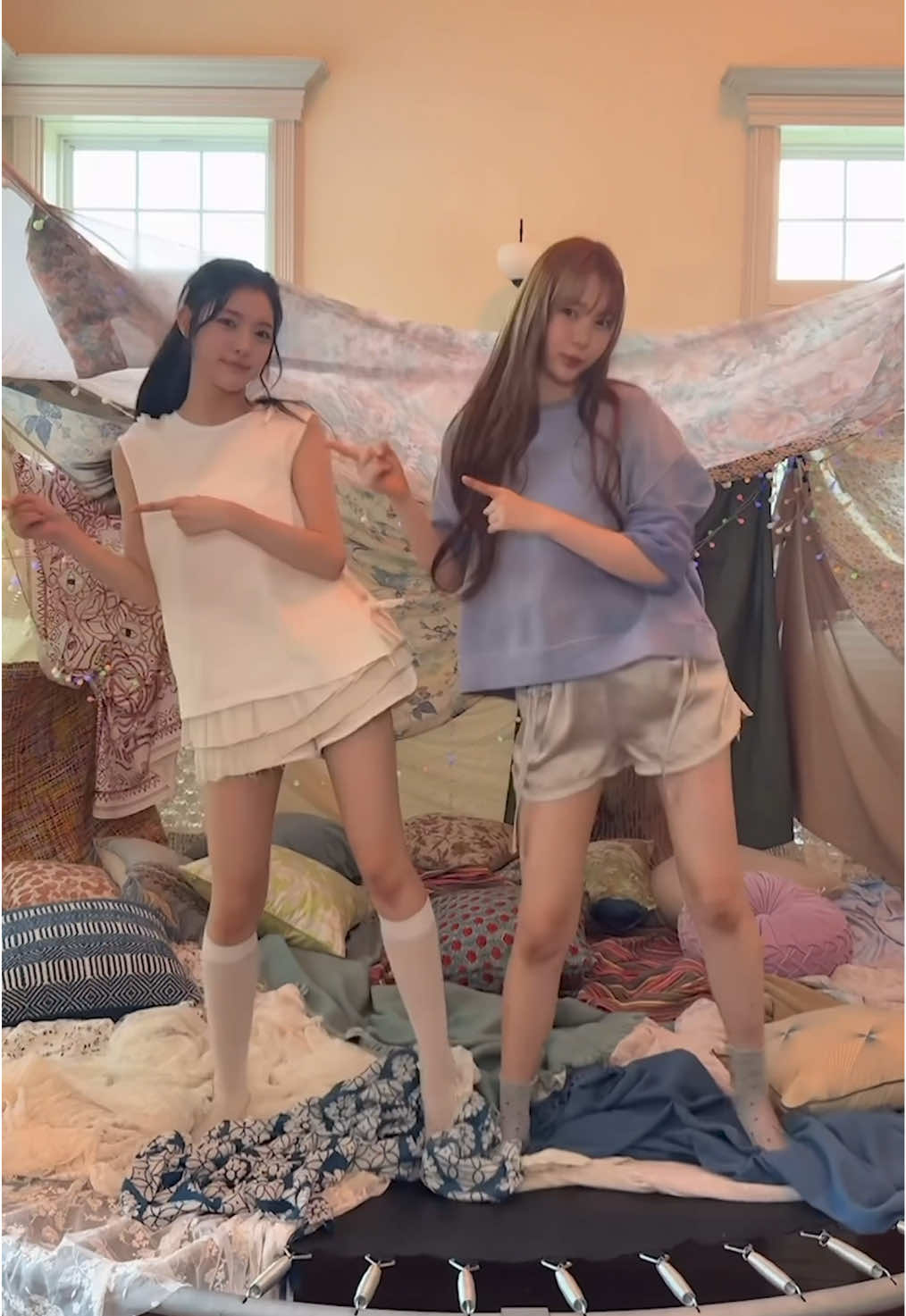 buddy buddy boom boom #Hearts2Hearts #하츠투하츠 #H2H #YUHA #YE_ON   