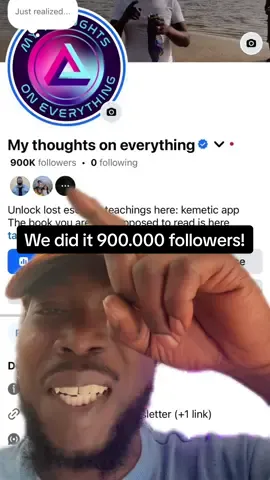 We did it 900.000 followers!!
