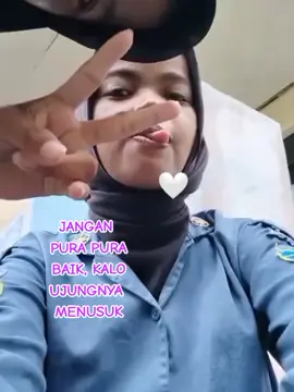 @Hi Ini julitaananda⚓️🌻>< 