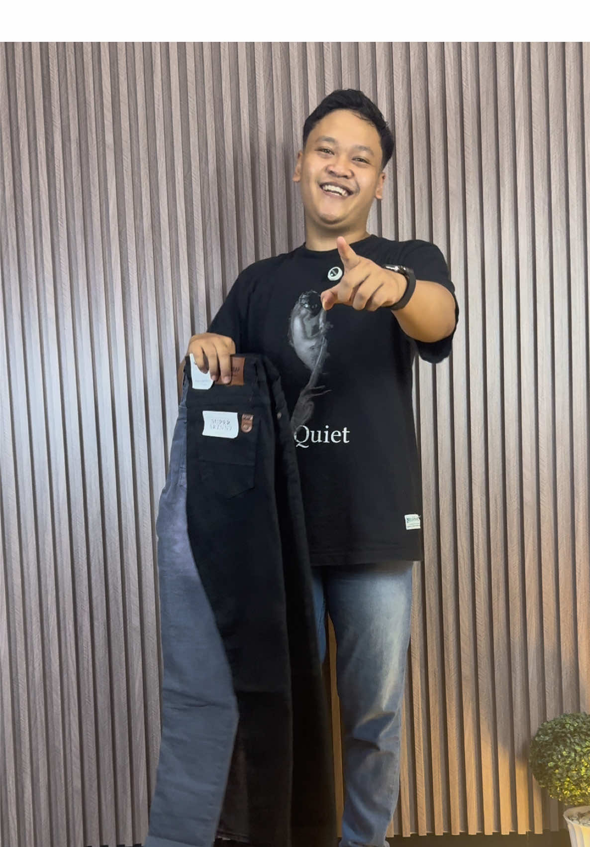 Eits Anda Salah Besaar, Buruan Join live kita Sekarang Dapetin Harga Subsidinya #promomakan1010 #promoguncang1010 #celanajeanspria #celanajeans 