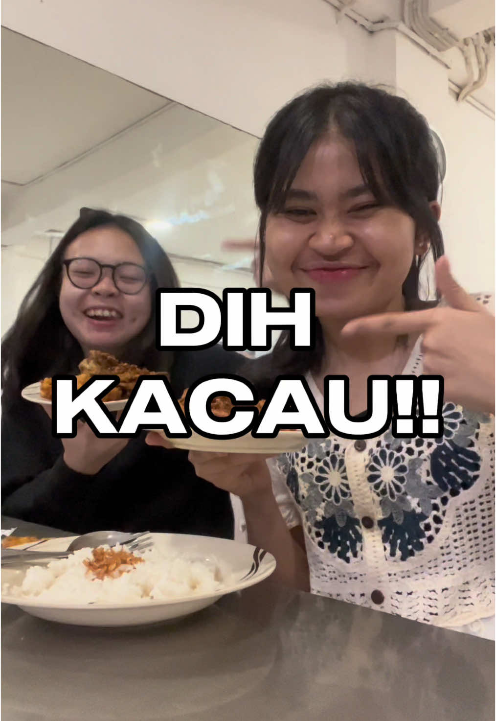 akhirnya kesampean nyoba ayam goreng buni, nak enak enak #ayamgorengbuni #kulinermanggabesar #kulinerjakarta 