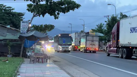 Khang Thịnh + Phi Long + Tân Quang Dũng + Thanh Thuỷ dắt nhau vào nam 🔥🚎 #TikTokAwardsVN #xuhuongtiktok #xekhachvietnam #ilovetiktok #fypシ゚ 