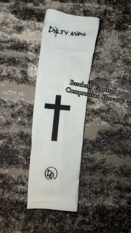 Sports Arm Compression Sleeve! #arm #compression #sports #football #baseball 