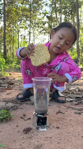 Single mom show SMART and Useful idea in forest with Noodle #camping #Outdoors #mom #forest #skills 