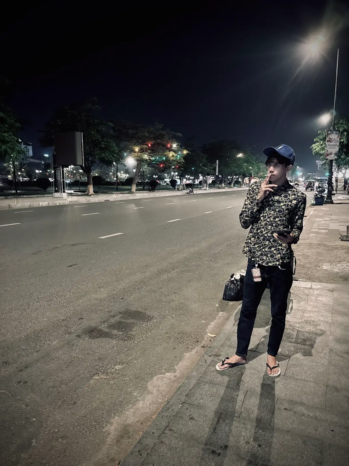 អគុណដែលអោយខ្ញុំស្គាល់សង្គមមួយនិង ដែលខ្ញុំស្គាល់សន្ដានមនុស្សមួយចំនួន..🖤#24hours 