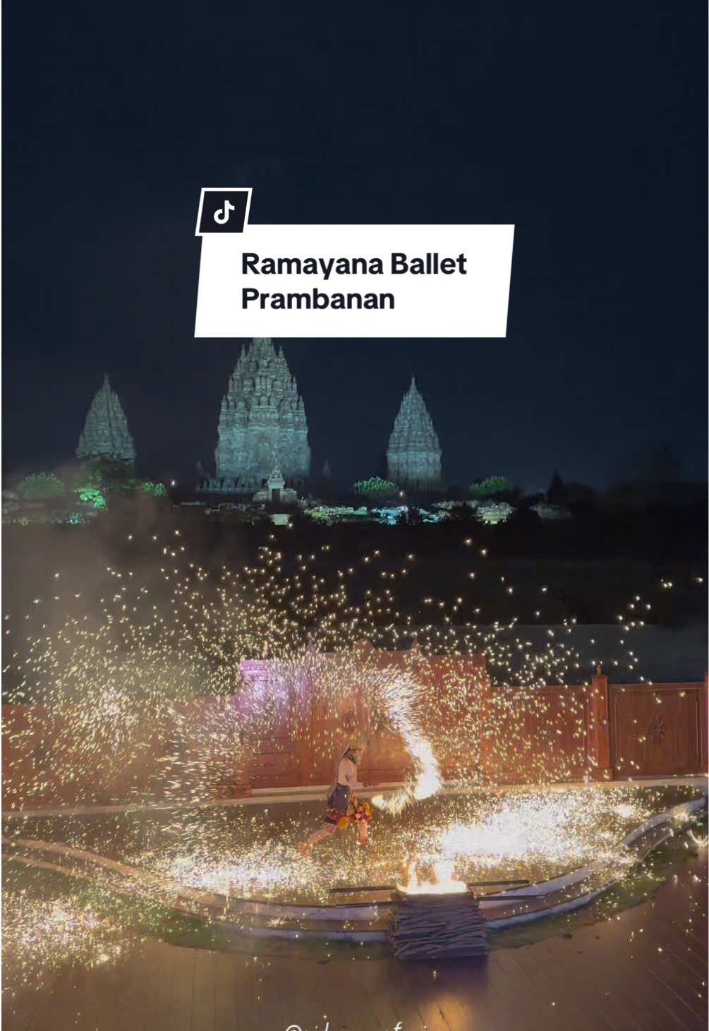 Ramayana Ballet Prambanan😍 kalau lagi kejogja wajib nonton langsung disini  . . . #ramayanaballet #prambanan #candiprambanan #jogja #fyp 