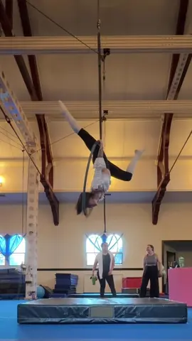 Lyra hoop is fun :) #lyra #lyrahooptricks #aerialsilks #aerial #dance  