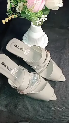 jalan-jalan santai atau acara formal sandal ini bisa di andalkan bngt#sandalwanita #sandalwood #sandalkekinian #viral #fyp 