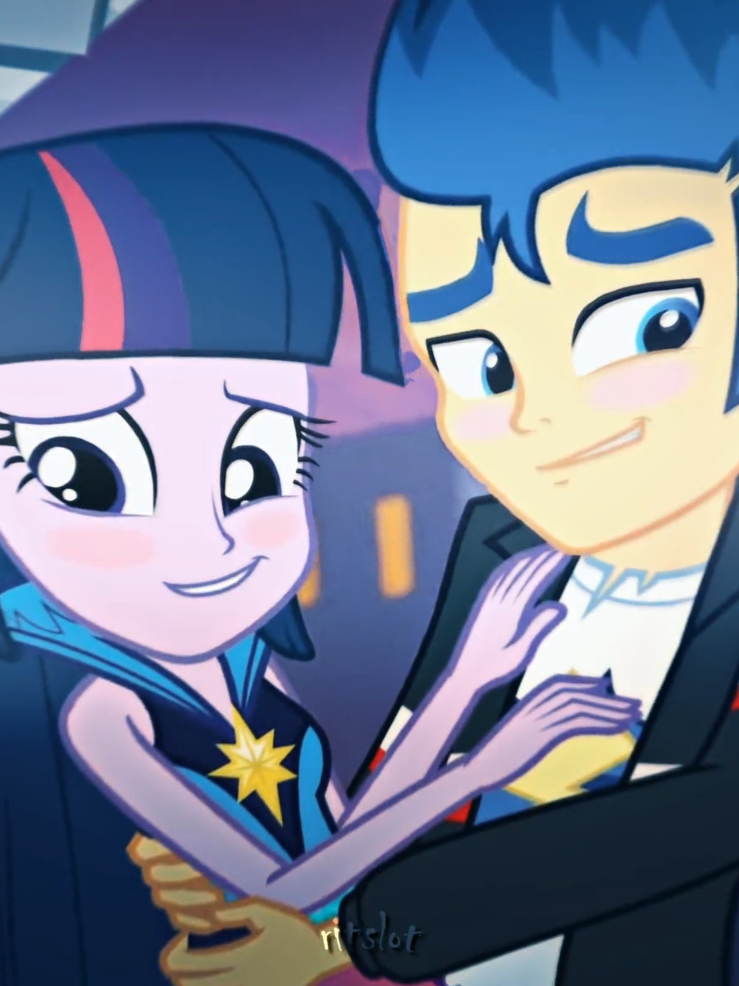 Wait is it true that they aren't together because of some weird bronies #flashlight #twilight #flash #mylittleponyedit