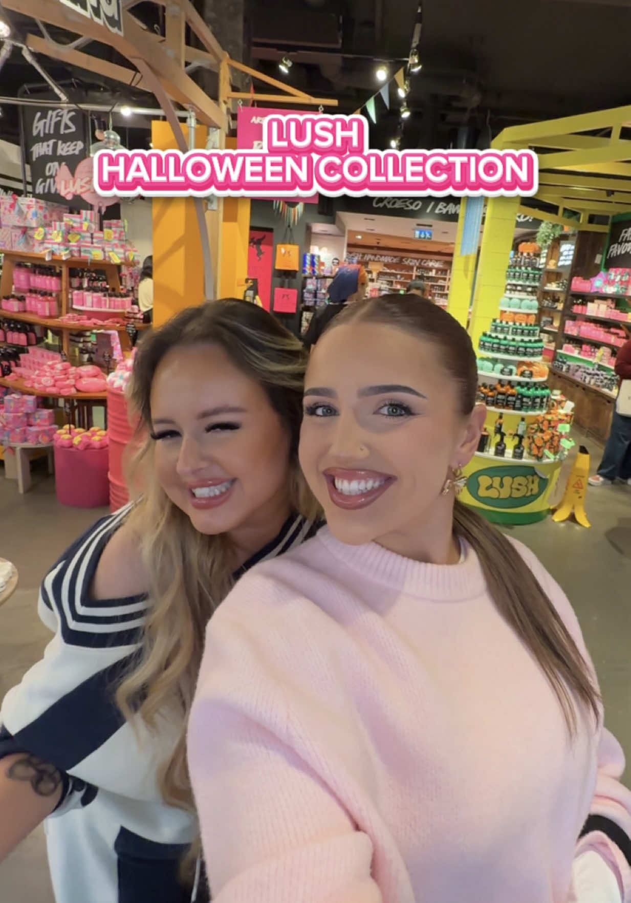We got a sneak peak of @LUSH Halloween collection & you’re coming with us👀👻🎃 @Emily Temby✨ @Charly Anne C #hev #hevvysis #lush #hevvysissys #halloween 