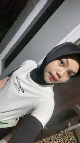 Joging ga perlu pegang hp lagi karna ini#pelarikonten #Running #foryou #fyp 