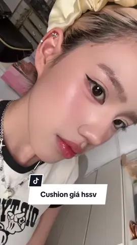 E cushion giá cực kì mềm mà finish đẹp xuất sắc, nền bền kiềm dầu ổn ✨ #linhanh #review #cushion #phannuoc #carslan 