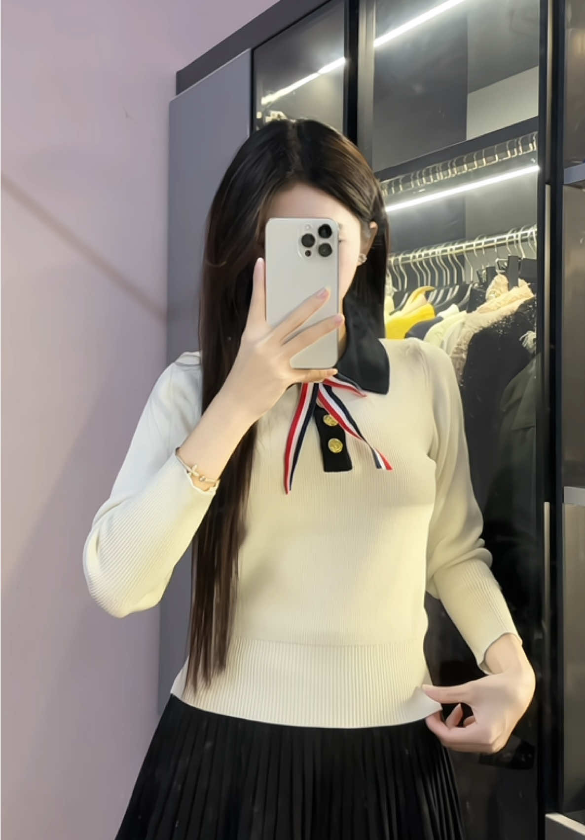 Áo gì mà nó basic mà nó đẹp #aolendaitay #outfit #fyp #viral #xuhuong 