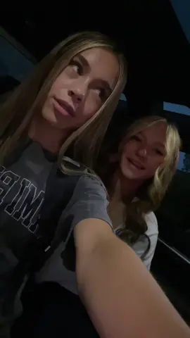 So the song was random Nothing is targeted @Tessa_madison🦕 #fypシ゚viral #lipsync #october