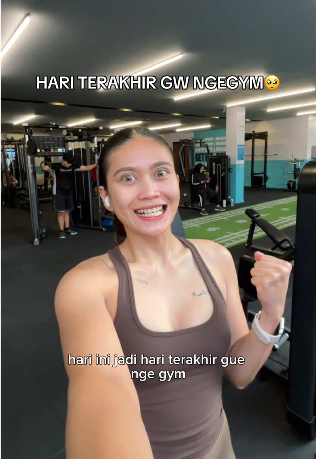keputusan terberat gw di tahun ini.... pokoknya please bgt kalian pikir2 lagi ya jgn sampe nyesel kyk gw!!  krn ngapus tatto tuh lebih sakit berkali-kali lipat drpd bikinnya & cape jg ngapusnya gak cuma sekali tp hrs berkali2  #GymTok #removetattoo #tattoo #hapustatto #Vlog 