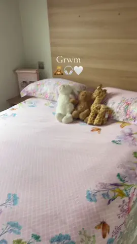 Grwm🤍🎧🧸#grwm#aesthetic#Vlog#fyp#morning