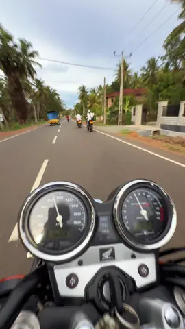 #viraltiktok #cb400 #viralvideo #japanbike🇯🇵🇱🇰🏍❤️ @H-A-N-S-A 🫦 🫨