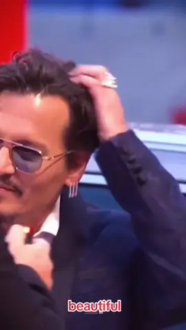 #uma belezura de homem #johnnydepp 2019