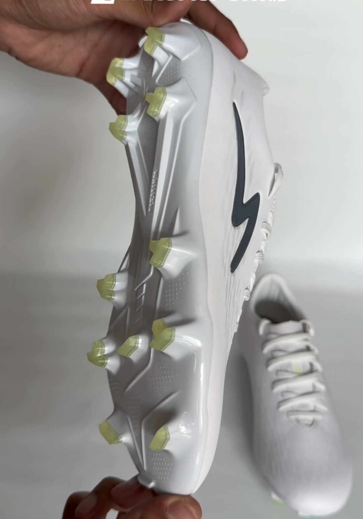 Specs illuzion 4 pro fg. #lakumsportid #specsilluzion4pro #specslightspeed #specsilluzion #lightspeedreborn 