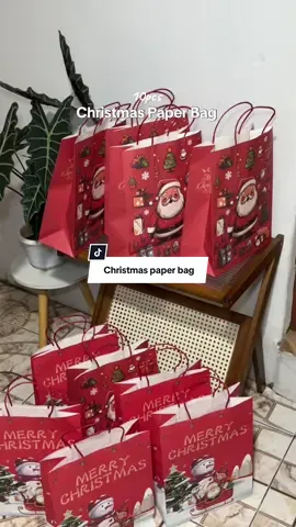 bago pa maubusan bumili na agad ako 🤩#fyp #paperbag #christmaspaperbag #christmaswrap @Welrog Life 