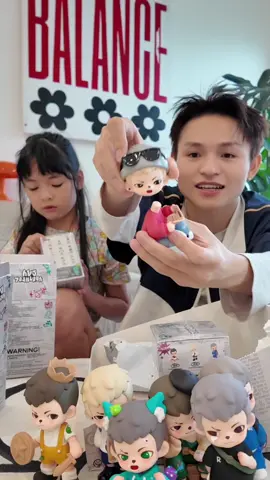 Coi ké mà cái tay nó thoăn thoắt v đó 🙄 #TNTSPACE #TNTworld #tntspacerayan #unboxing #blindbox @tntspace.vnshop 