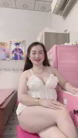 Chúc mừng sinh nhật Ðậm Lùn..Ðổi gì cũng dc miễn đừng đổi nhau!
