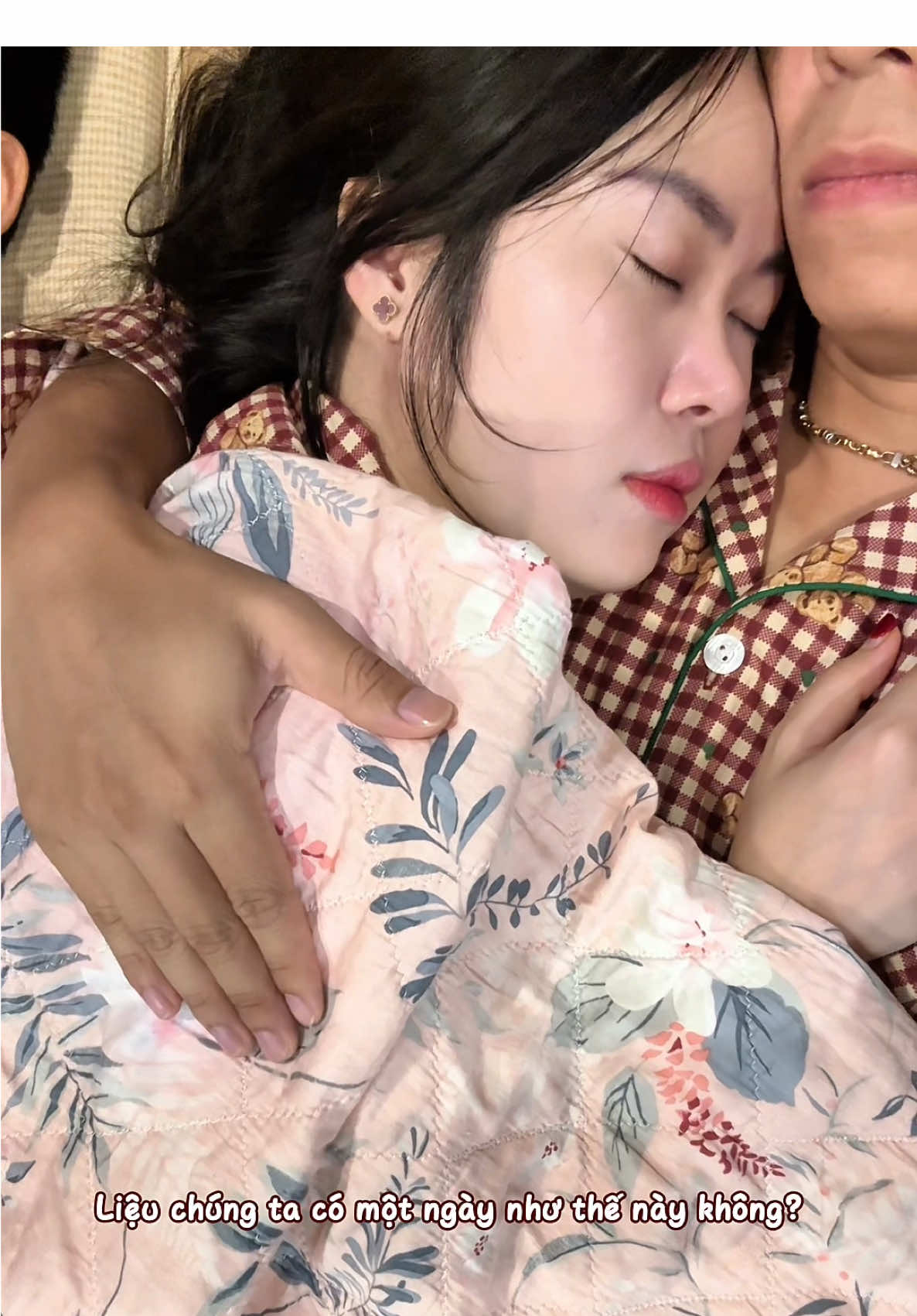 Những khoảnh khắc tưởng chừng đơn giản, đôi khi lại là ước mơ của bao người. Nhà là nơi bão dừng sau cánh cửa. #Gaufamily #theanh28 #xuhuong 