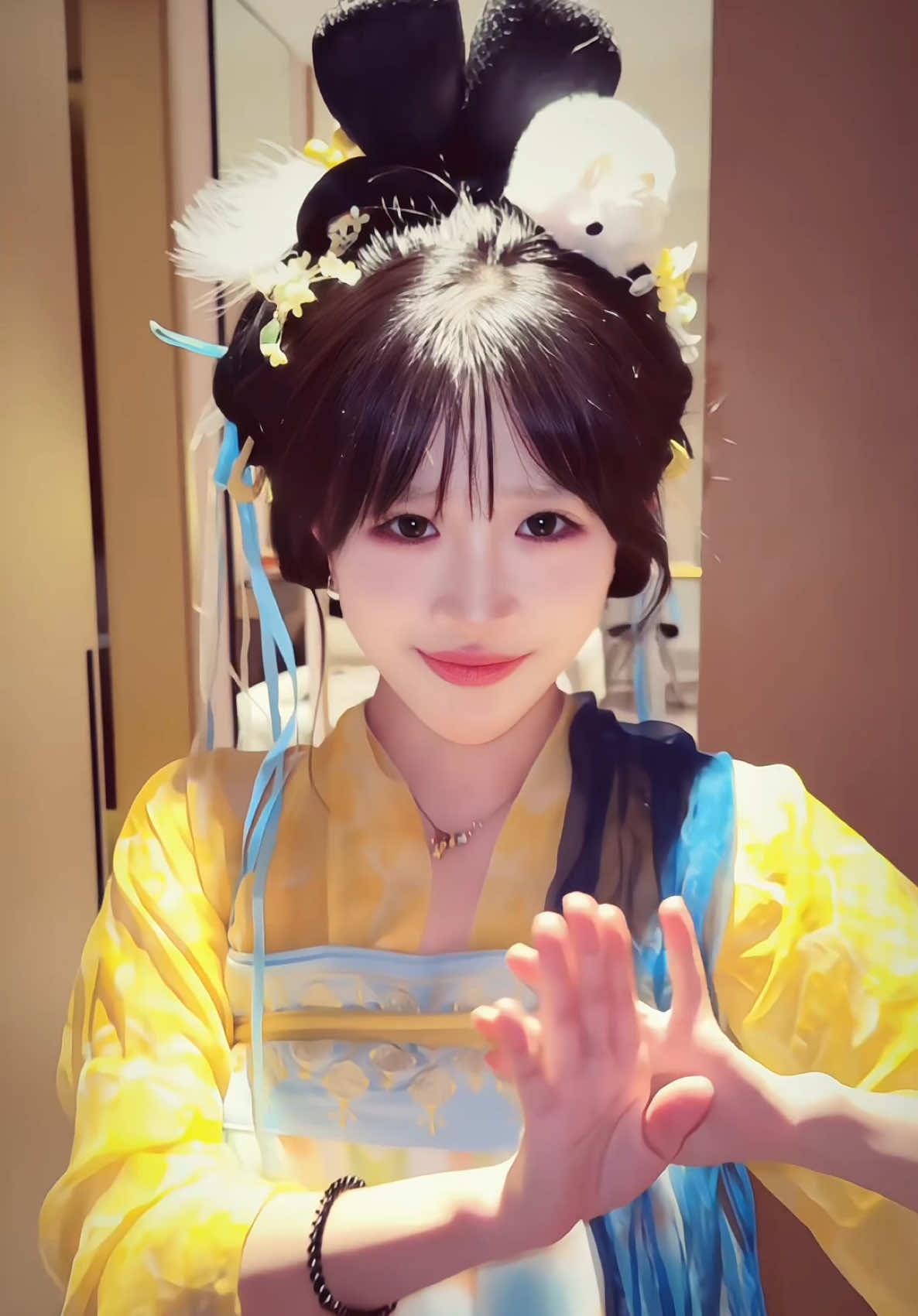 妝前妝後也沒區別吧～#紅綠燈的黃 #fyp 