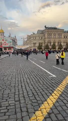 موسكو المدينه اللي تبهرك بجمالها 🥲❤️❤️❤️ #الكرملين #روسيا 