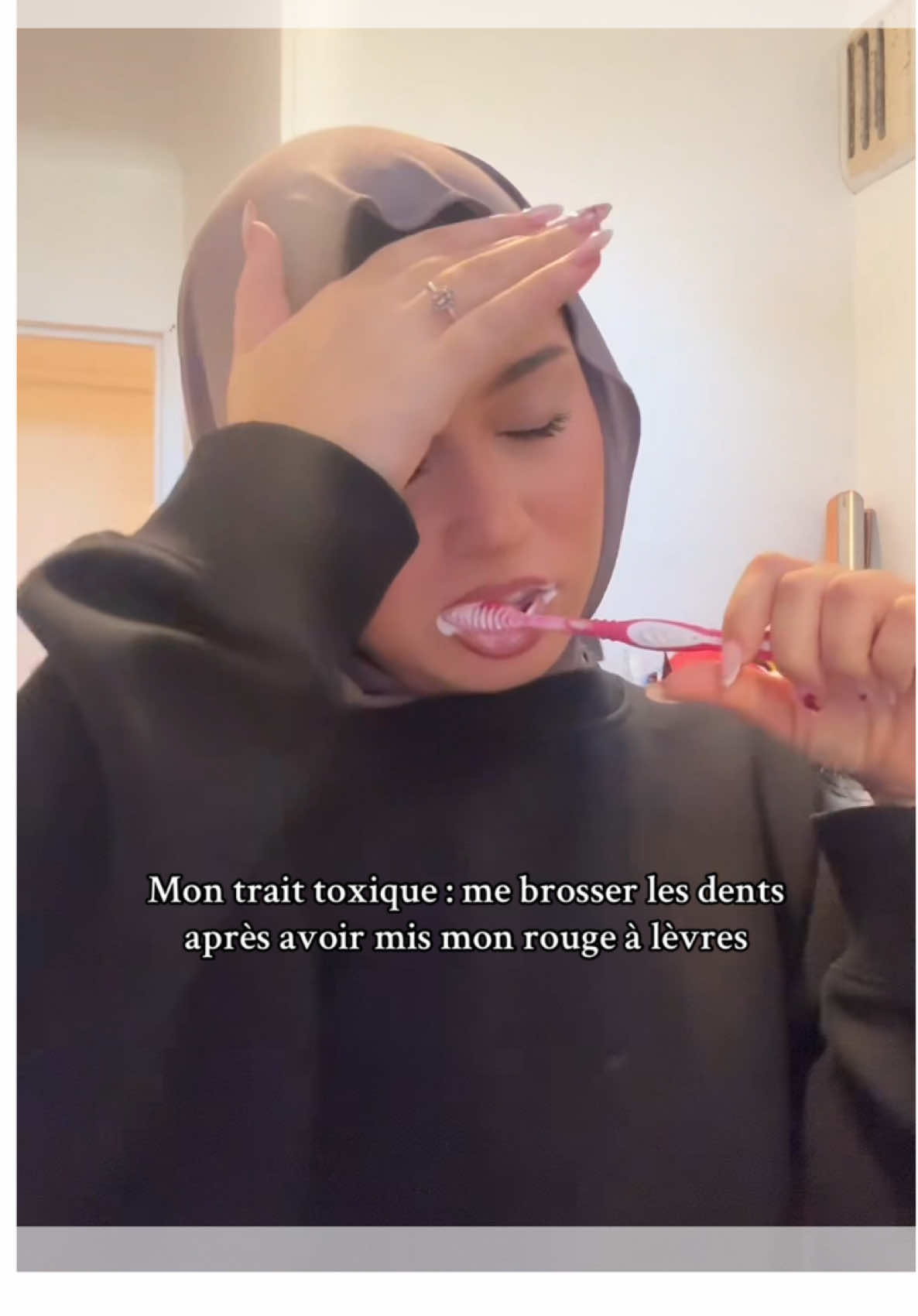 Pourquoi je fais ça ? #fyp #humouroupas #pourtoi 