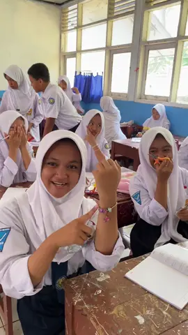 Pamer mulu gelang heran 😭🤭