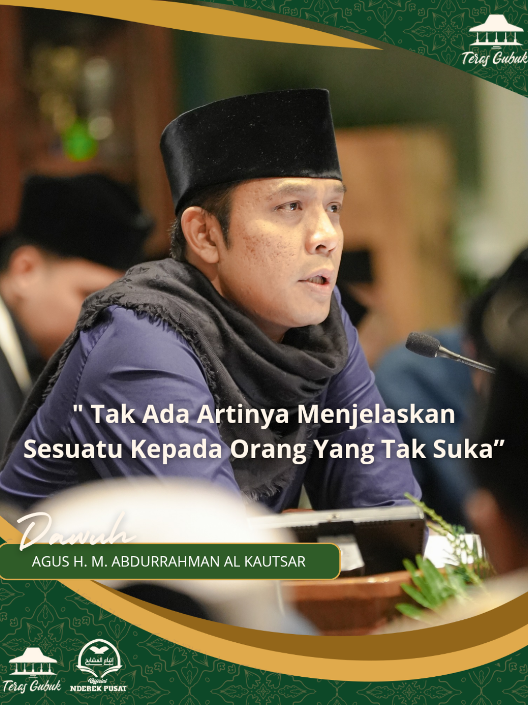 Sering kali, seberapa pun jernih niat dan tulusnya amal, tetap akan tampak buruk di mata orang yang hatinya dikuasai kebencian. Masalahnya bukan pada kebenaran yang disampaikan, tetapi pada hati yang menolak untuk melihatnya. Sebagaimana dikatakan dalam bait syair Arab berikut:  فلا تَرجُ ثناءً مِنْ حَقُودٍ يَشُقُّ عليهِ أَنْ يَصِفَ الْجَمَالَا! وَمَنْ يَكُ ذَا فَمٍ مُرٍّ مَرِيضٍ يَجِدْ مُرّاً بِهِ الْمَاءَ الزُّلَالَا “Janganlah engkau berharap pujian dari orang yang pendengki, karena sulit baginya untuk menggambarkan keindahan. Siapa yang memiliki mulut pahit karena sakit, maka air tawar yang jernih pun akan terasa pahit baginya.” Ibnul Qayyim rahimahullah berkata:  من عَمى قلبُه لا تنفعُه عينُه “Siapa yang buta hatinya, maka penglihatannya tidak akan bermanfaat baginya.” (Madarijus Salikin, 1/512) Maka, tidak ada gunanya menjelaskan kebenaran atau membela kebaikan di hadapan orang yang hatinya dipenuhi kedengkian. Biarkan amal dan ketulusan yang berbicara, dan serahkan urusan penilaian pada Allah yang Maha Mengetahui isi hati hamba-hamba-Nya. .  #guskautsar #guskautsarploso #dawuhterasgubuk #terasgubuk #nderekpusatofficial 